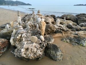 Das art of love-Training wird umrahmt von einem reichhaltigen meditativ-kreativen Programm.